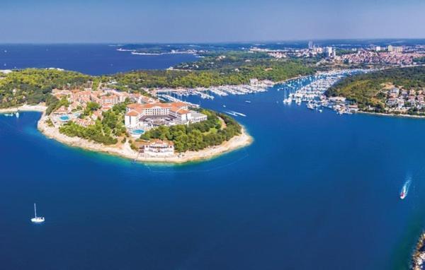 Maria Villa Pula Bagian luar foto